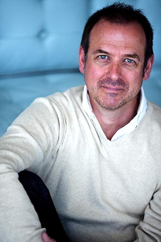 伊恩·詹姆斯·柯莱特 Ian James Corlett