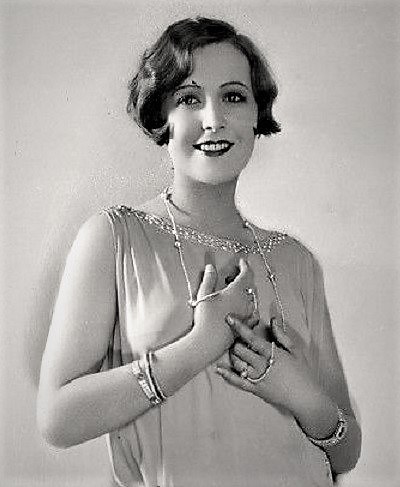 洛拉·托德 Lola Todd