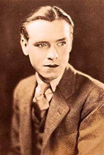 约翰·哈伦 John Harron