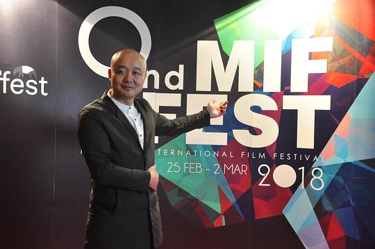 冯万里 Wanli Feng