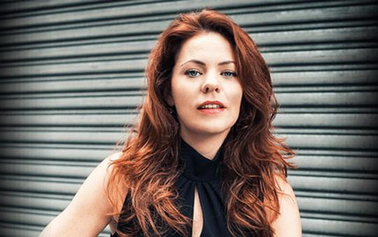 瑞秋·塔克 Rachel Tucker