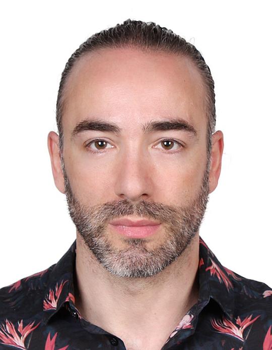 华栖龙 Sergio Deieso