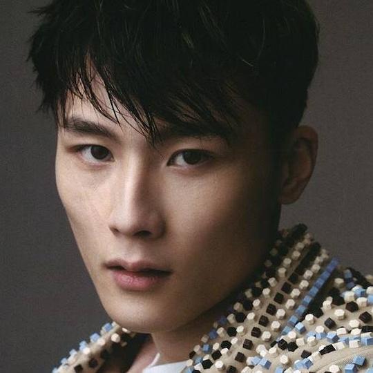 汤君耀 Chris Tong