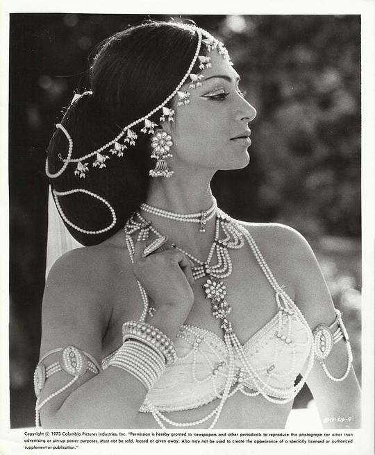 西米·加雷瓦尔 Simi Garewal
