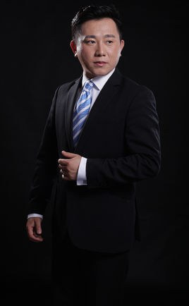 梁刚 Gang Liang