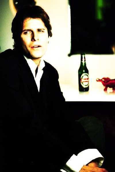 布鲁斯·詹姆斯 Bruce James