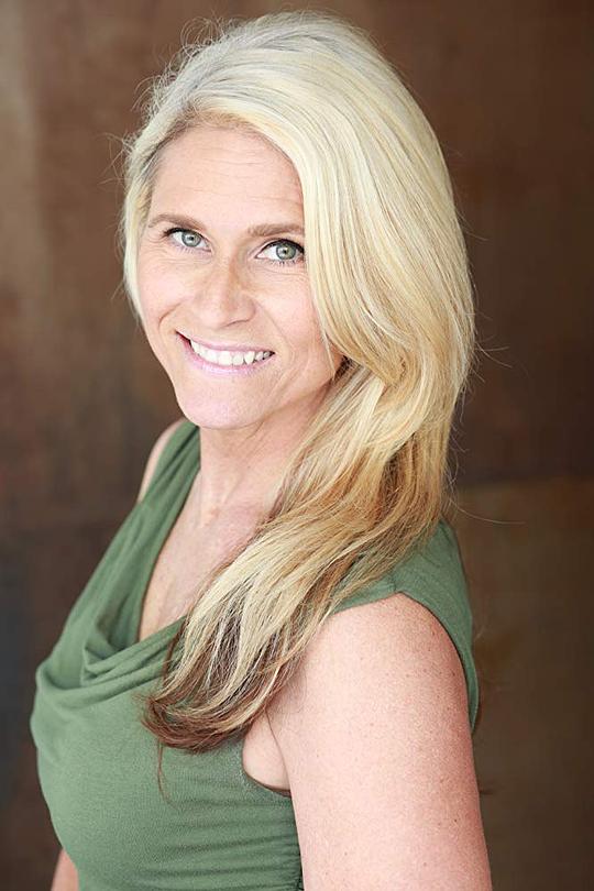 莱斯利·阿莱特 Lesley Aletter