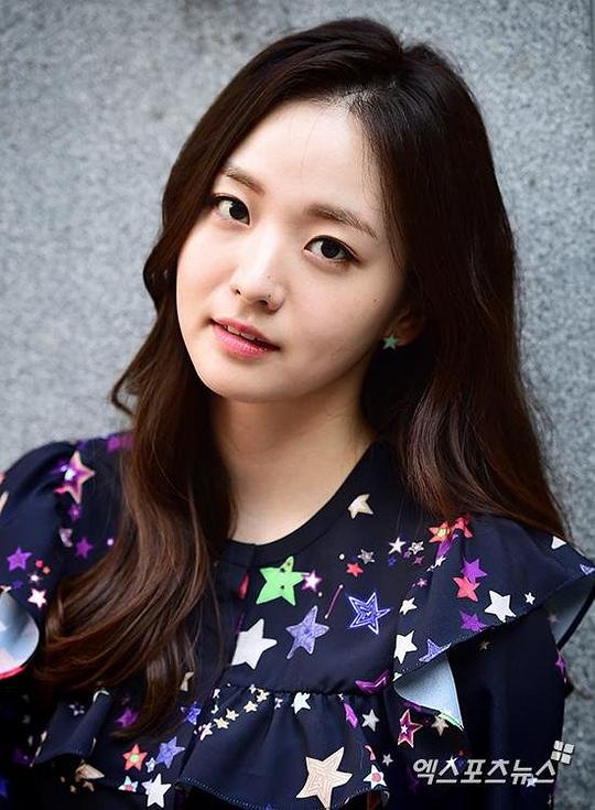 金彩恩 Chae-eun Kim