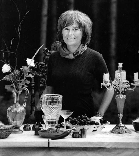 埃斯特尔·克伦巴赫乔娃 Ester Krumbachová
