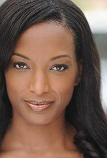 埃里卡·伍兹 Erika Woods