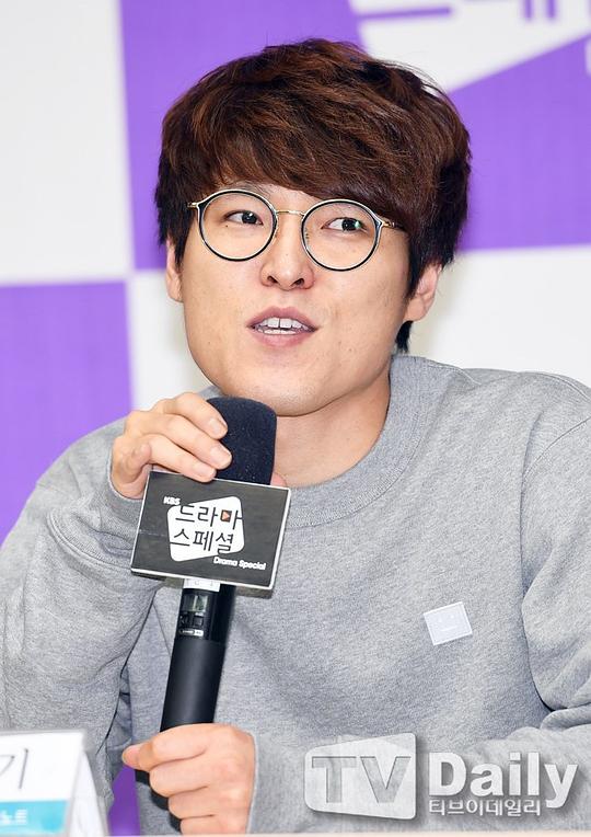 黄昇基 Seung-gi Hwang