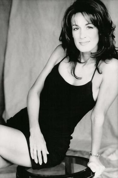 尼科尔·吉安 Nicole Gian