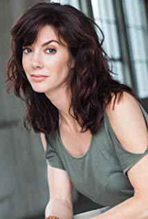 詹妮弗·提图斯 Jennifer Titus