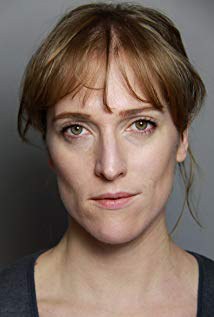 比阿特丽斯·克纽 Beatrice Curnew