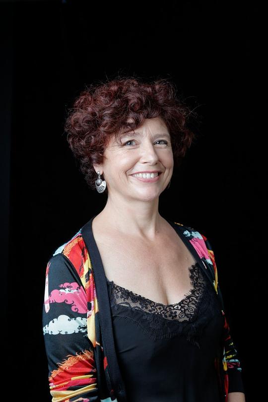 伊西亚尔·博利亚因 Icíar Bollaín