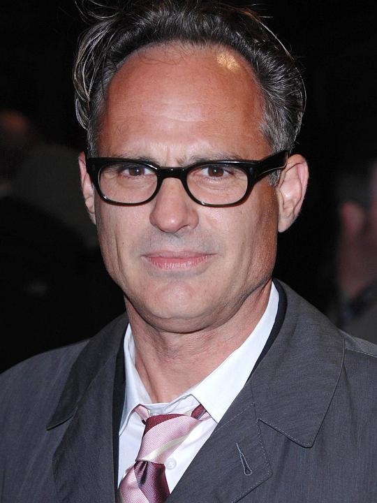 史蒂芬·瑟吉克 Stephen Surjik