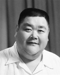 殷秀岑 Xiucen Yin