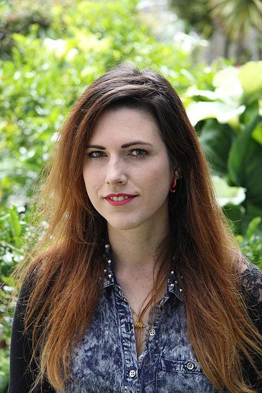 阿努克·惠斯塞尔 Anouk Whissell