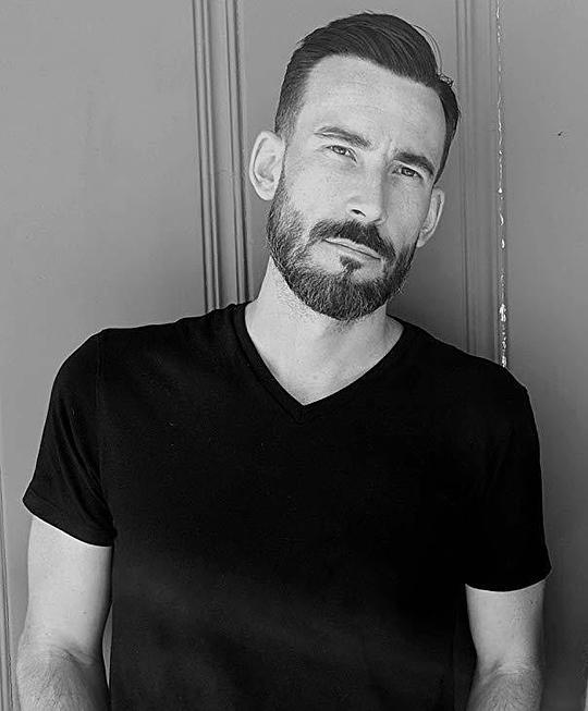 马特·莱斯利 Matt Leslie