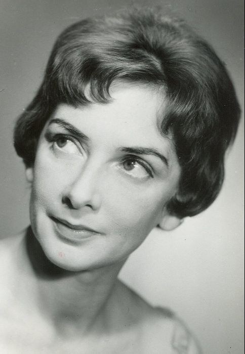 佐菲亚·姆罗佐夫斯卡 Zofia Mrozowska