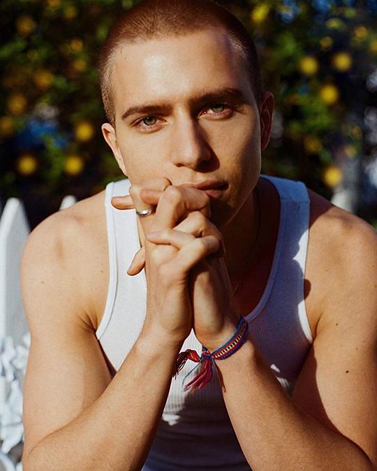 亚伦·霍利戴 Aaron Holliday