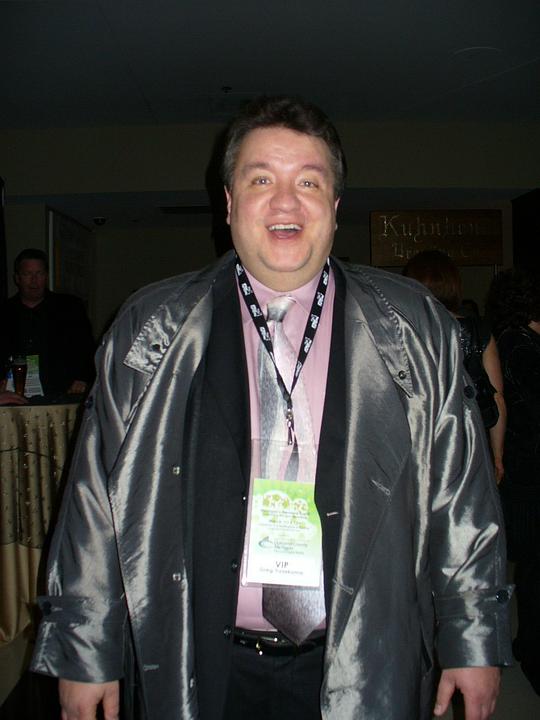 格雷格·杜佐斯科马 Greg Trzaskoma