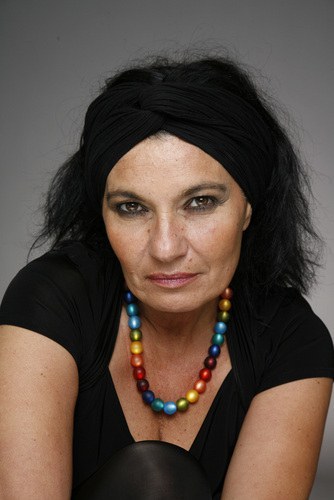 欧扎·费什特 Özay Fecht