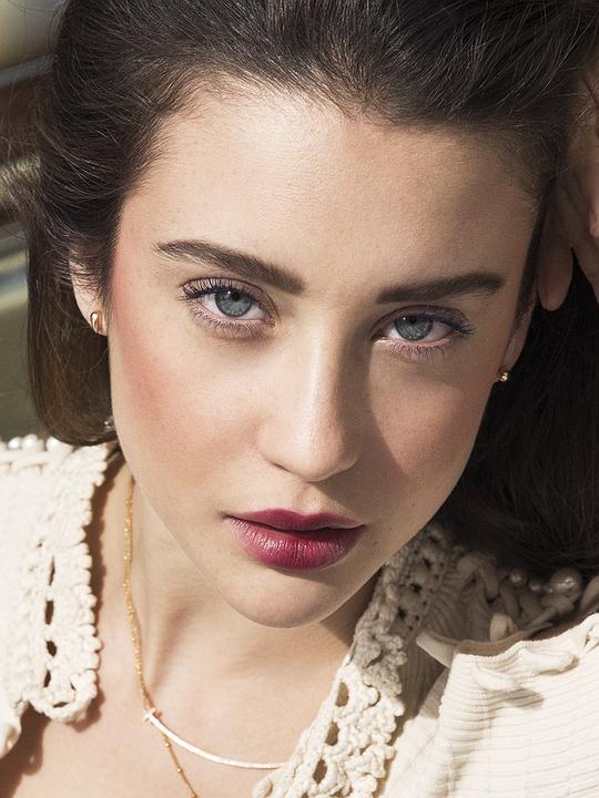 玛利亚·佩德拉萨 María Pedraza