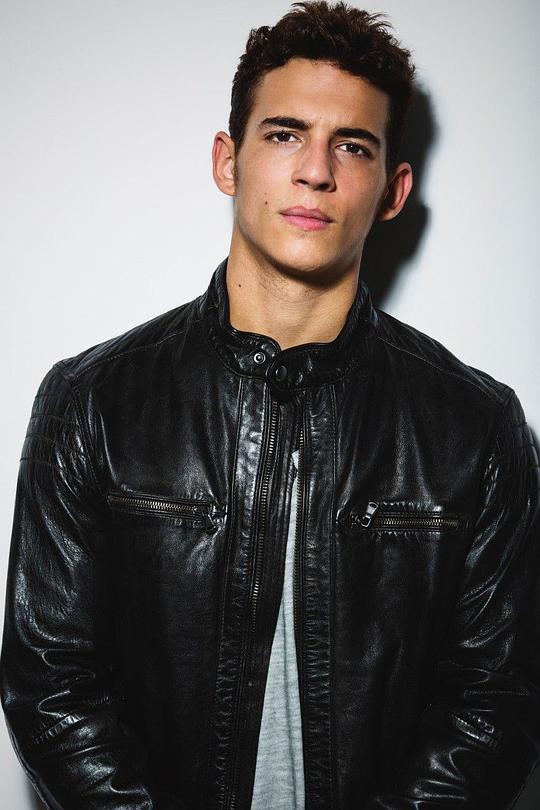 米格尔·埃尔南 Miguel Herrán