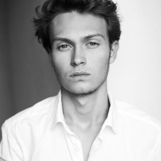 卢卡·马林诺夫斯基 Luca Malinowski