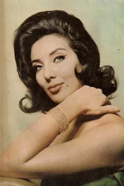 洛雷娜·贝拉斯克斯 Lorena Velázquez