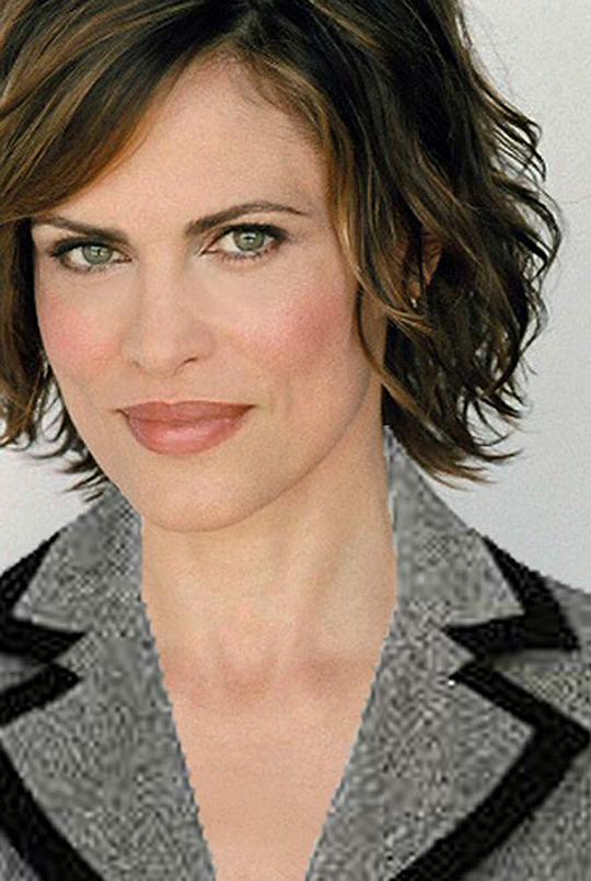 贾斯蒂娜·韦尔 Justina Vail