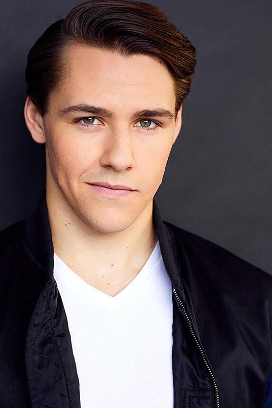 康纳·麦克雷斯 Connor McRaith