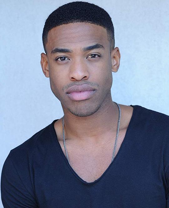 小泰特斯·马金 Titus Makin Jr.