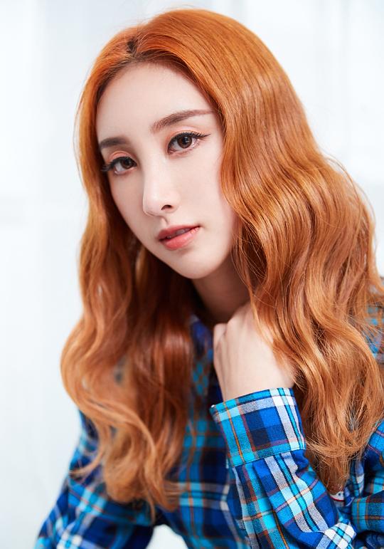 许靖韵 Hui Ching Wan