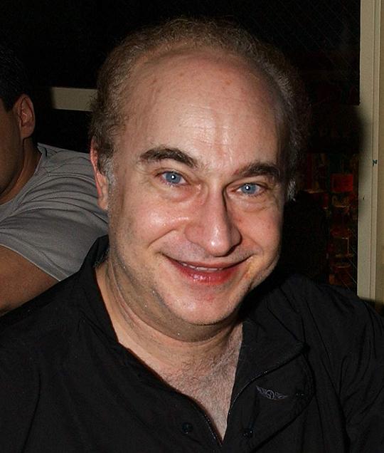 罗伯特·特雷伯 Robert Trebor