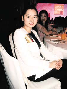 陈家碧 Kar-Bik Chan