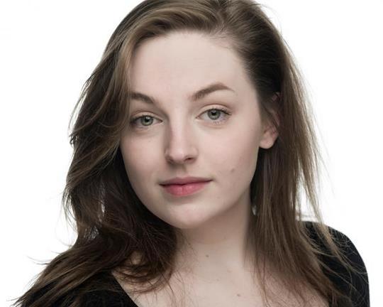 肖娜·麦休 Shona McHugh