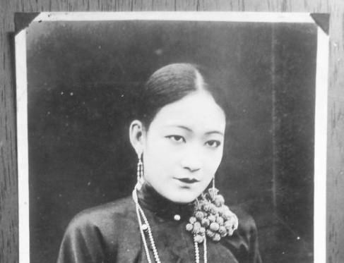 李曼丽 Manli Li