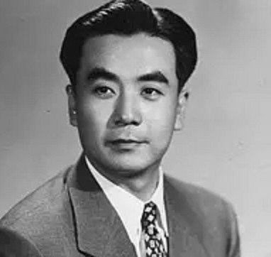 杨志卿 Chih-Ching Yang