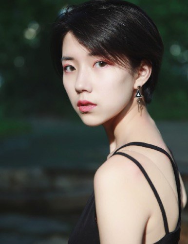 周千筱 Qianxiao Zhou