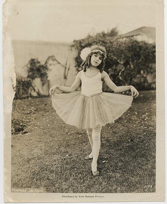 皮切丝·杰克逊 Peaches Jackson