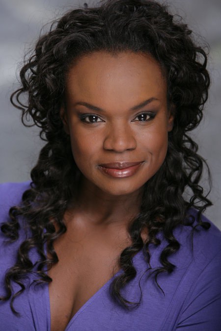 丽莎·萨尔斯 Lisa Tharps