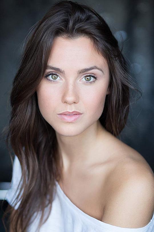 帕皮·德雷顿 Poppy Drayton