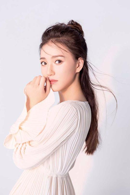 伍莹 Ying Wu