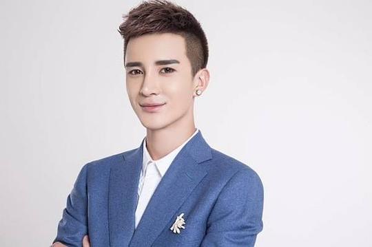 张逸 Yi Zhang