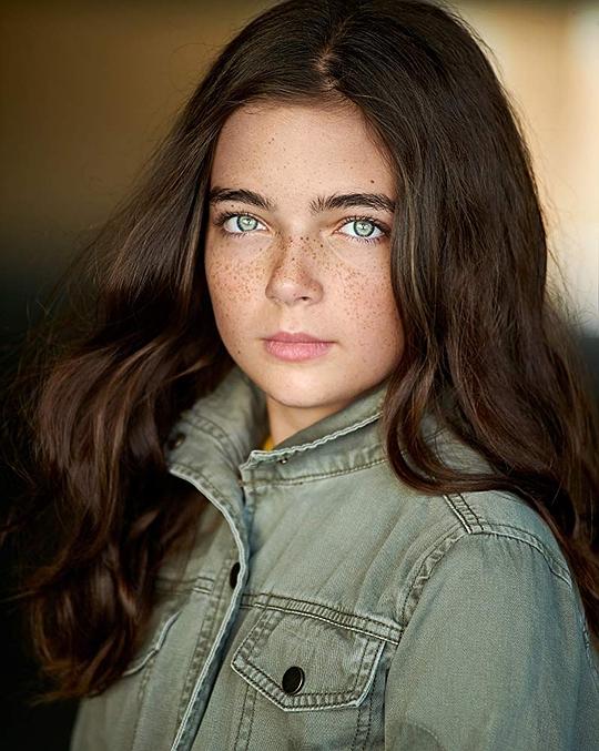 塔根·伯恩斯 Taegen Burns