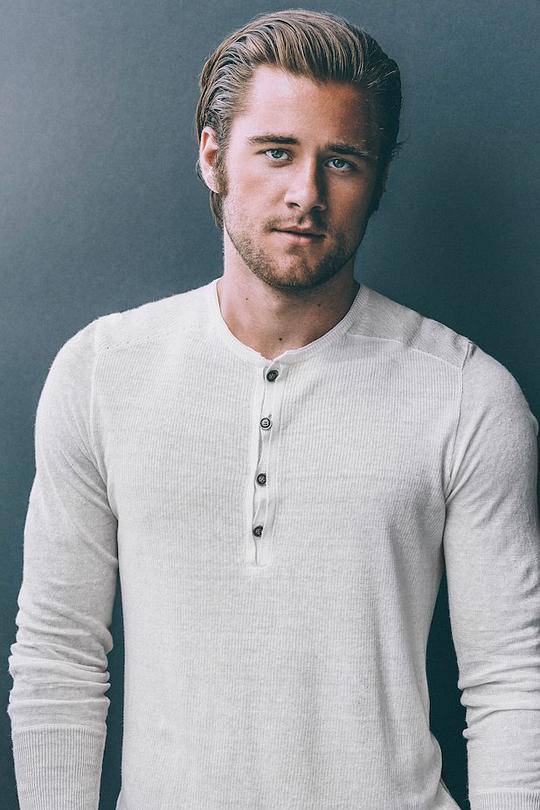 卢克·本沃德 Luke Benward