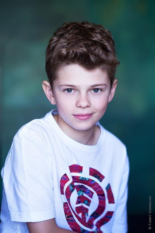 玛勒姆·帕坎 Maleaume Paquin