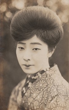 玉木悦子 Utako Tamaki